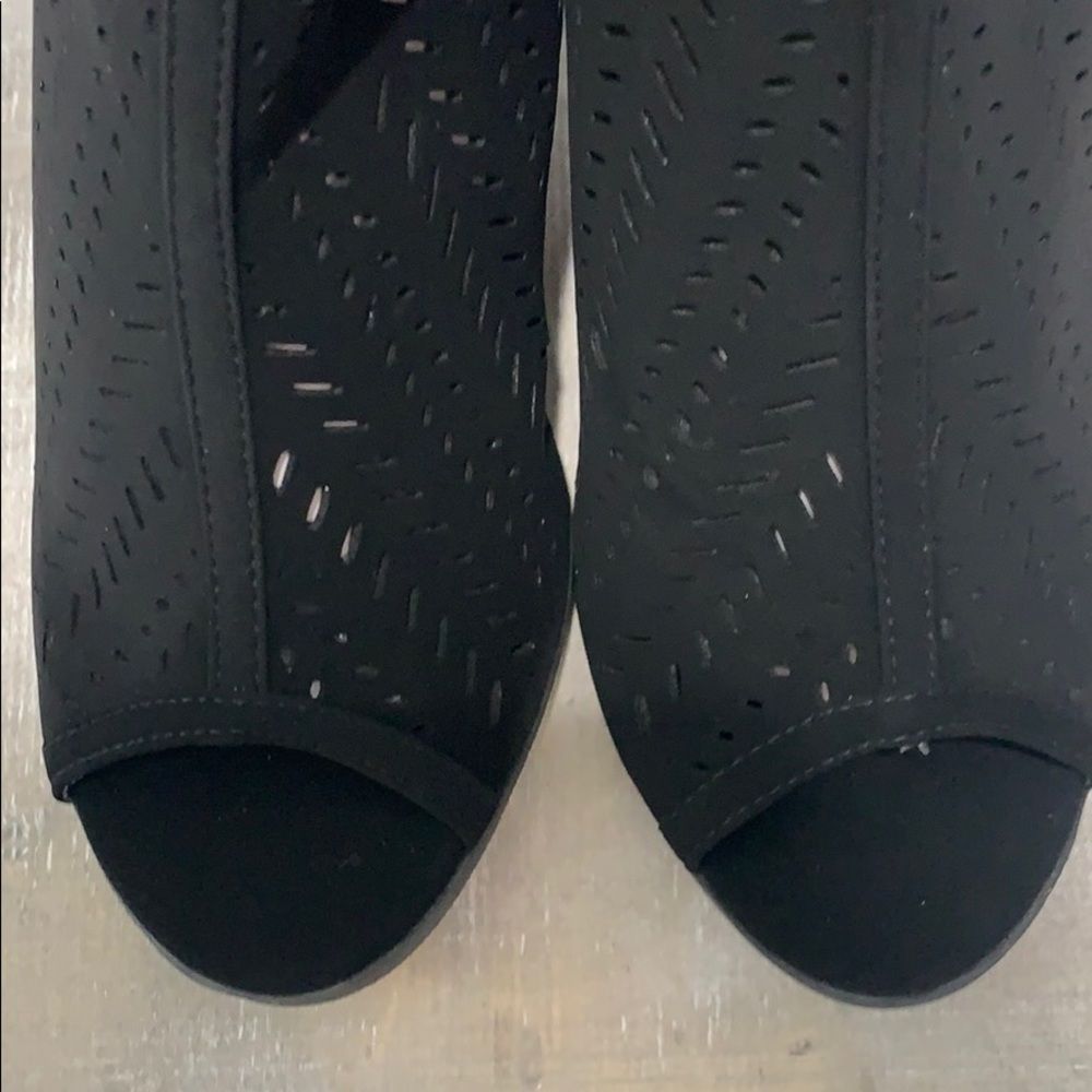 TOP Moda Heeled Bootie NIB - Picture 6 of 8